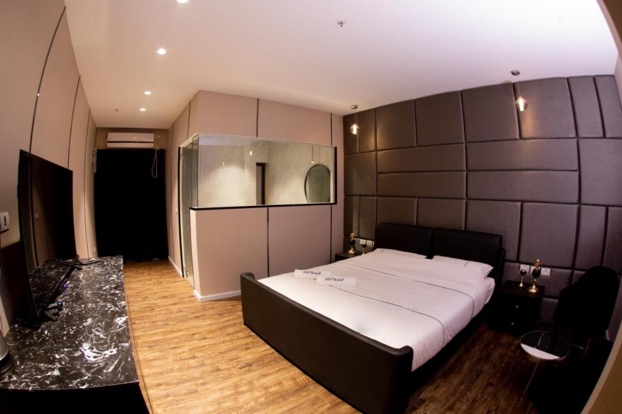 Royal Hotel Rishon Letzion Exterior foto