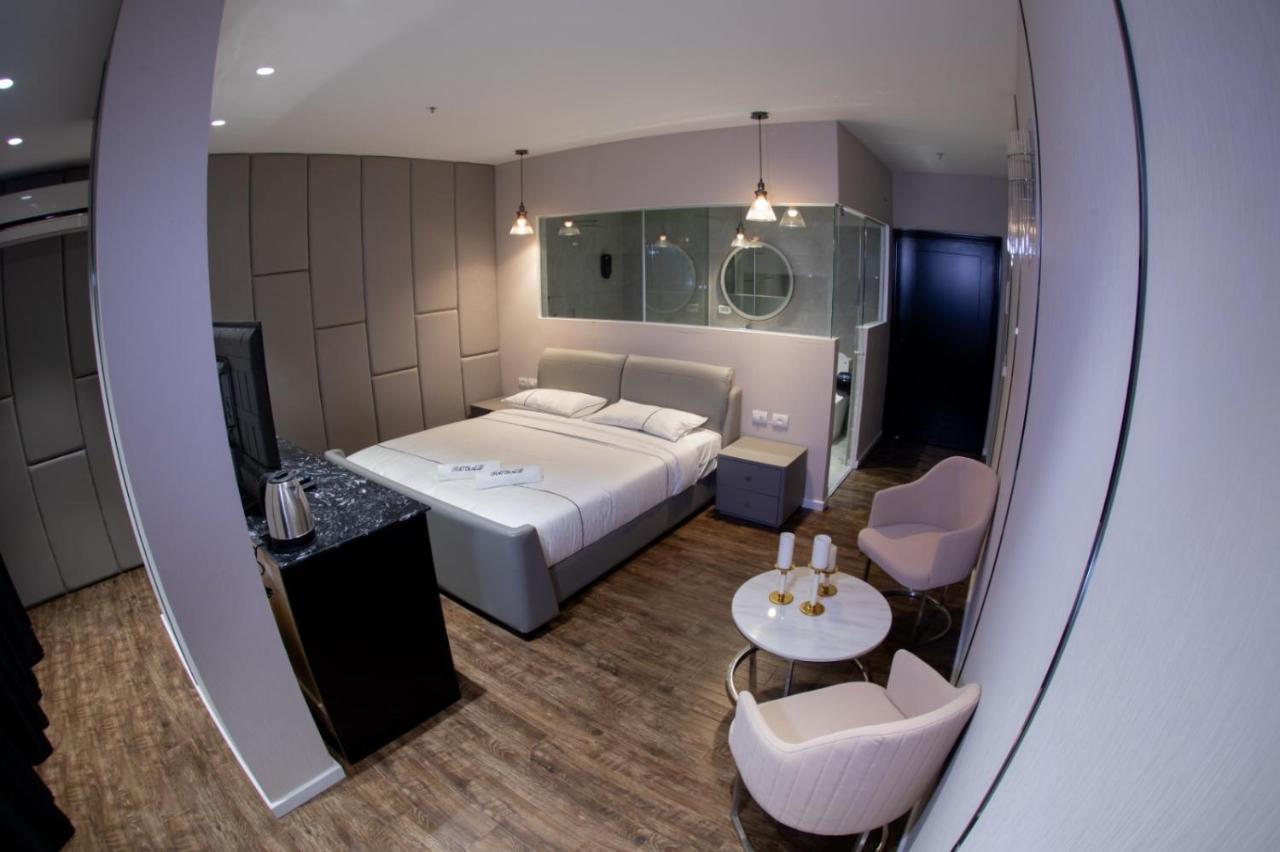 Royal Hotel Rishon Letzion Exterior foto